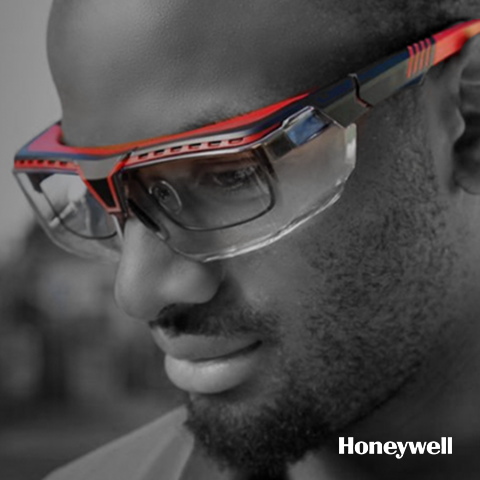 Man wearing Honeywell eye protection