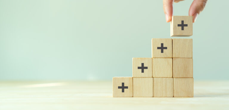 Maximizing Customer Lifetime Value (CLV) with Engaging Ecommerce Content 