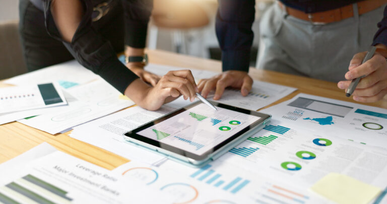 Infographics in E-commerce: Data-Driven Visual Communication Tactics 